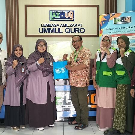 Mencari Ilmu ke Timur